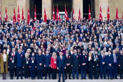 81 ilin ilden gelen öğretmenler Ata'nın huzurunda