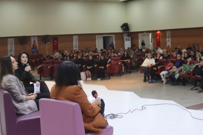 İzmit'ten dijital dünyada sağlıklı çocuk büyütme paneli