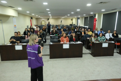 Adana’da “Okul Öncesi Dönemde Dijital Şiddet Ve Güvenli Teknoloji Kullanımı” semineri