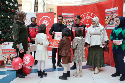 Erzurum’da 'Dijital Dünyada Çocuk Hakları' için imza kampanyası