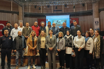 Muğla Büyükşehir'den muhtarlara akademik destek