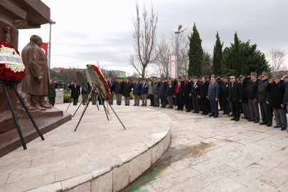 İstanbul Beylikdüzü’nde Denktaş ve Küçük anıldı