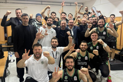 Sakarya Büyükşehir İzmir’den de galip döndü