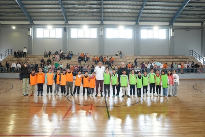 Denizli'de ‘Sınıflar Arası Futsal Turnuvası’nda heyecan sürüyor