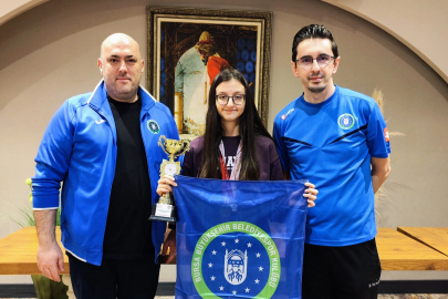 Yalova'dan Bursa'ya üç madalya ile döndüler