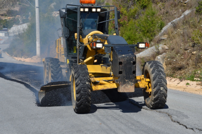 Antalya Büyükşehir’den Alanya’da yol yapım çalışması