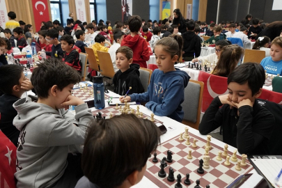 İstanbul Beylikdüzü'nde geleneksel turnuvada hamleler konuştu