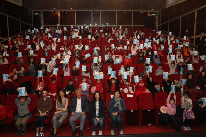 Bursalı minikler “Kızıl Kaptan” ile hayal yolculuğuna çıktı